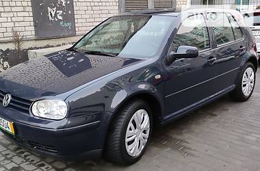 Хэтчбек Volkswagen Golf IV 2001 в Одессе