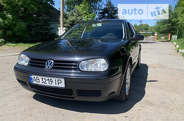 Хэтчбек Volkswagen Golf IV 2003 в Немирове