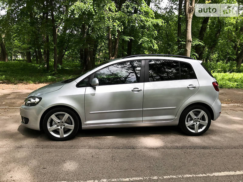 Хетчбек Volkswagen Golf Plus 2011 в Чернівцях