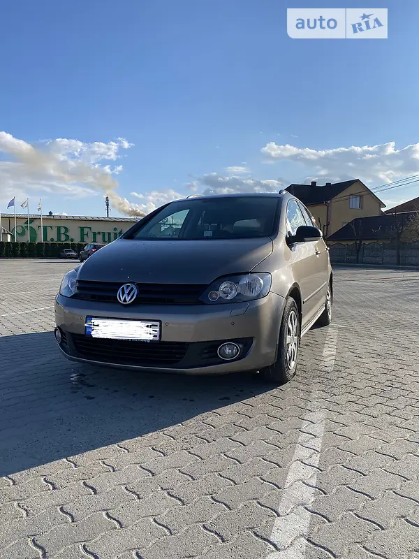 Volkswagen Golf Plus 2012