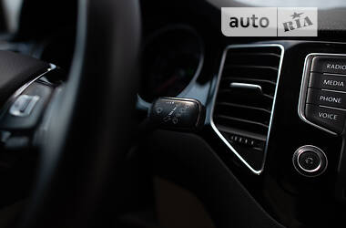 Хэтчбек Volkswagen Golf Plus 2016 в 