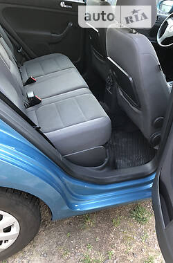 Хэтчбек Volkswagen Golf Plus 2005 в 