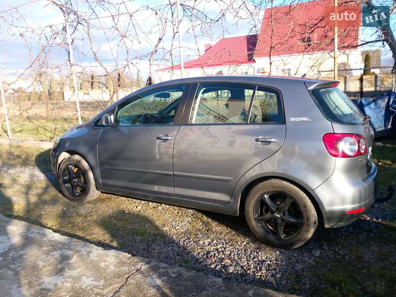 Хетчбек Volkswagen Golf Plus 2006 в Тростянці
