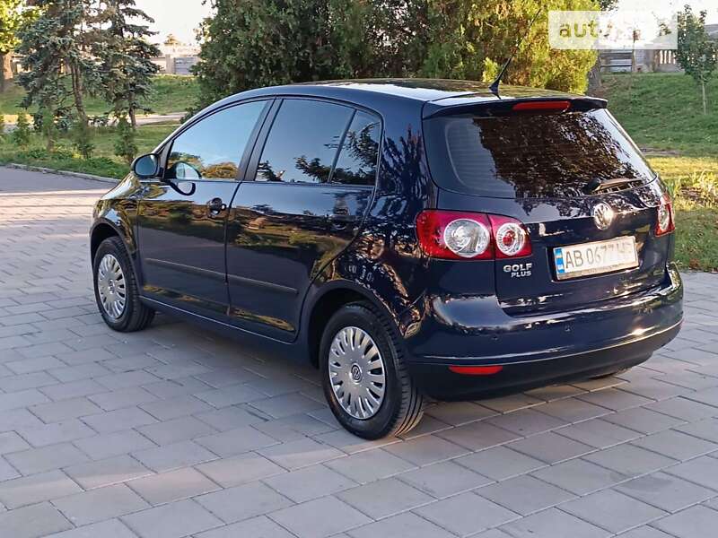 Хетчбек Volkswagen Golf Plus 2008 в 