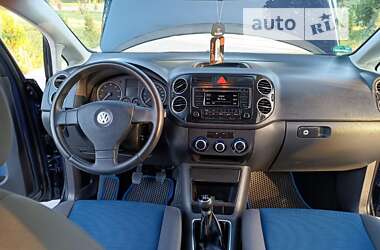 Хетчбек Volkswagen Golf Plus 2008 в 