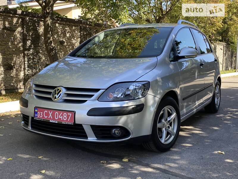 Хэтчбек Volkswagen Golf Plus 2007 в Днепре