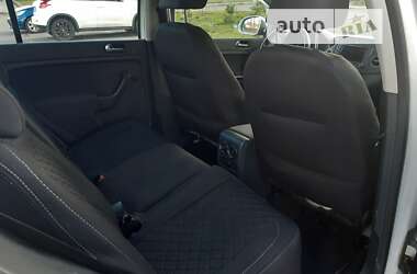 Хэтчбек Volkswagen Golf Plus 2012 в 