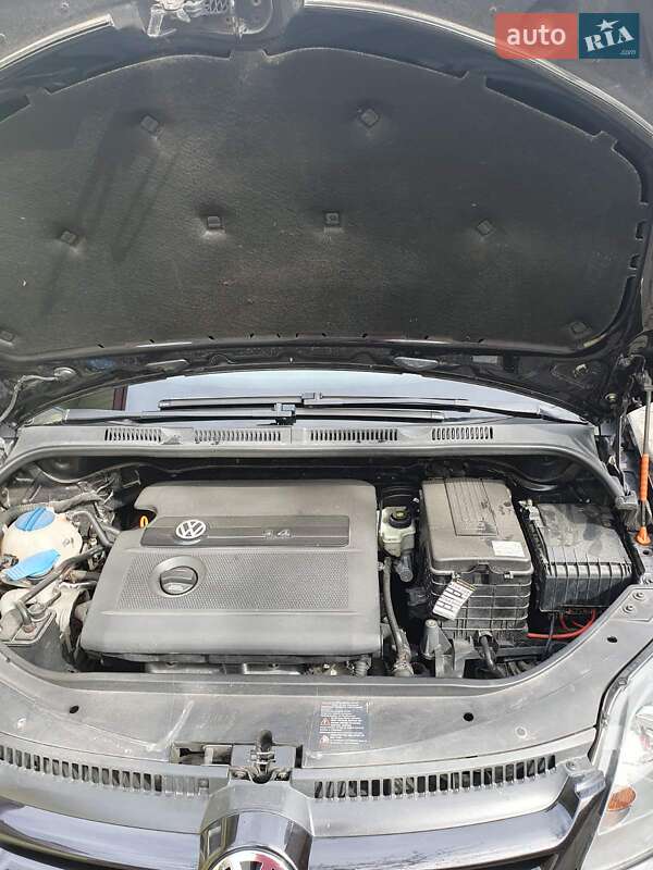 Хетчбек Volkswagen Golf Plus 2006 в Житомирі