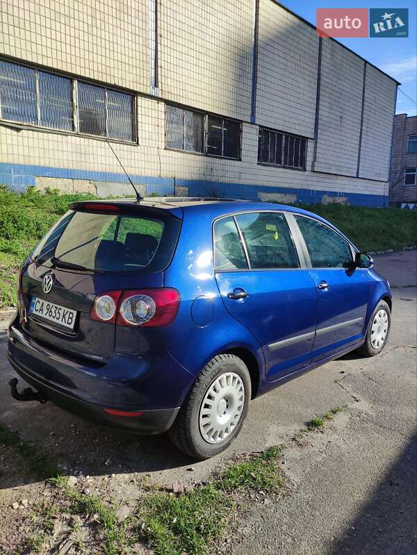 Хетчбек Volkswagen Golf Plus 2005 в Києві