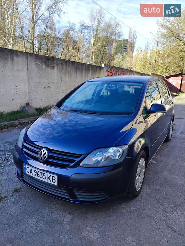 Хетчбек Volkswagen Golf Plus 2005 в Києві