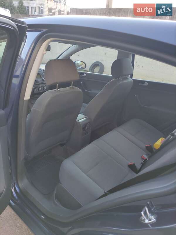 Хетчбек Volkswagen Golf Plus 2005 в Києві