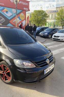 Хэтчбек Volkswagen Golf Plus 2005 в Коростене