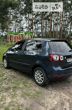 Хэтчбек Volkswagen Golf Plus 2005 в Коростене