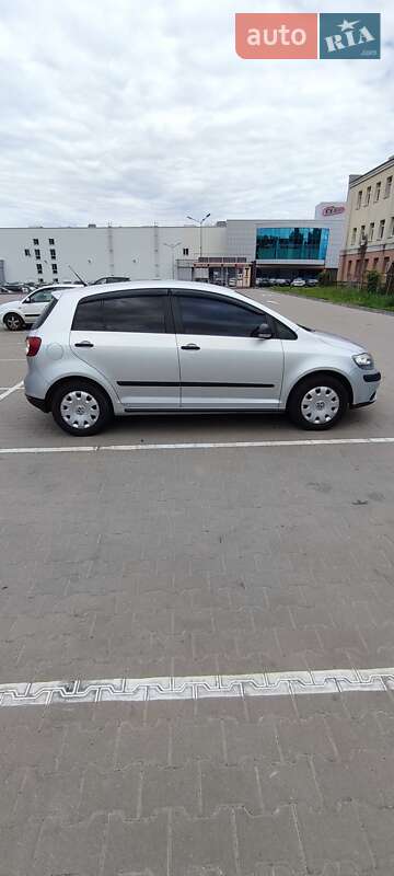 Хэтчбек Volkswagen Golf Plus 2007 в Чернигове