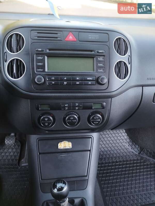 Хэтчбек Volkswagen Golf Plus 2005 в Ромнах