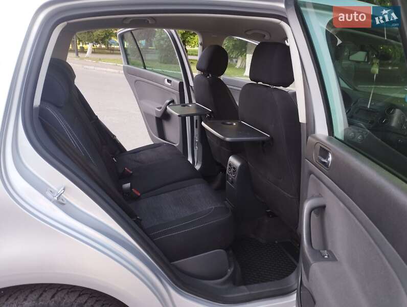 Хэтчбек Volkswagen Golf Plus 2005 в Ромнах