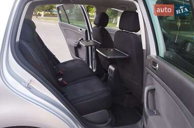 Хэтчбек Volkswagen Golf Plus 2005 в 