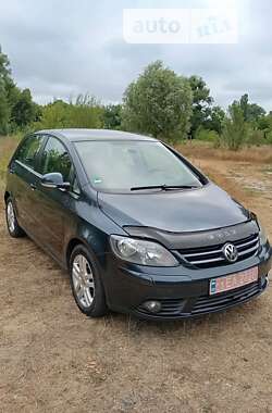 Хэтчбек Volkswagen Golf Plus 2008 в Ромнах