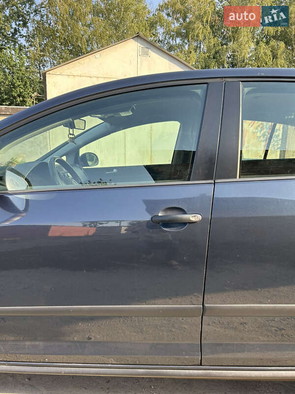 Хетчбек Volkswagen Golf Plus 2008 в Броварах фото 14 Хетчбек Volkswagen Golf Plus 2008 в Броварах