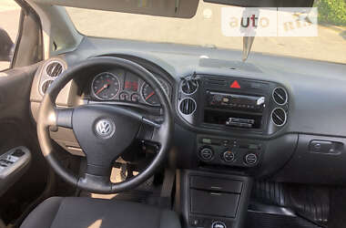 Хетчбек Volkswagen Golf Plus 2006 в Ужгороді