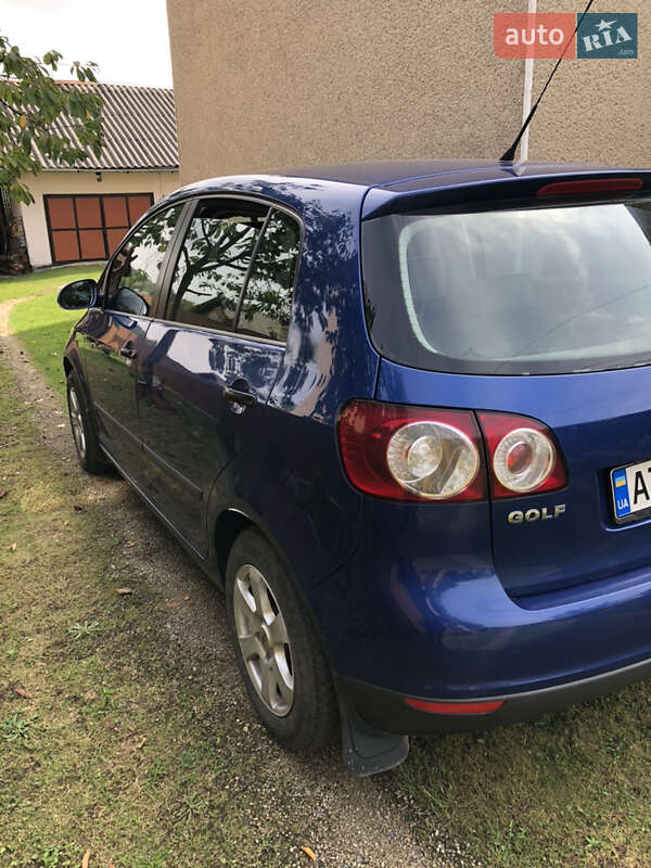 Хетчбек Volkswagen Golf Plus 2005 в Долині