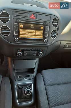 Хетчбек Volkswagen Golf Plus 2011 в  фото 11 Хетчбек Volkswagen Golf Plus 2011 в