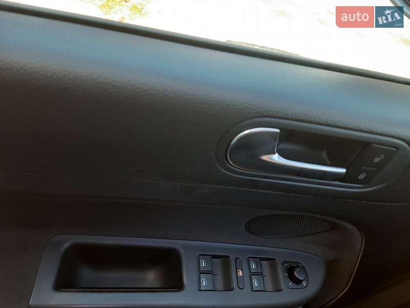 Хетчбек Volkswagen Golf Plus 2011 в Мукачевому фото 17 Хетчбек Volkswagen Golf Plus 2011 в Мукачевому