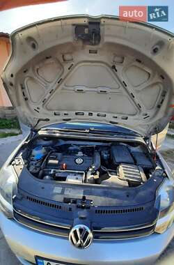 Хетчбек Volkswagen Golf Plus 2011 в  фото 21 Хетчбек Volkswagen Golf Plus 2011 в