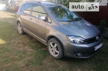 Хэтчбек Volkswagen Golf Plus 2011 в Камне-Каширском