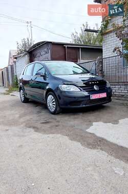 Хетчбек Volkswagen Golf Plus 2005 в Запоріжжі