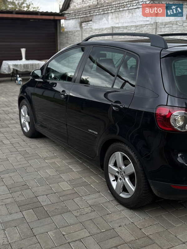 Хетчбек Volkswagen Golf Plus 2007 в Дніпрі