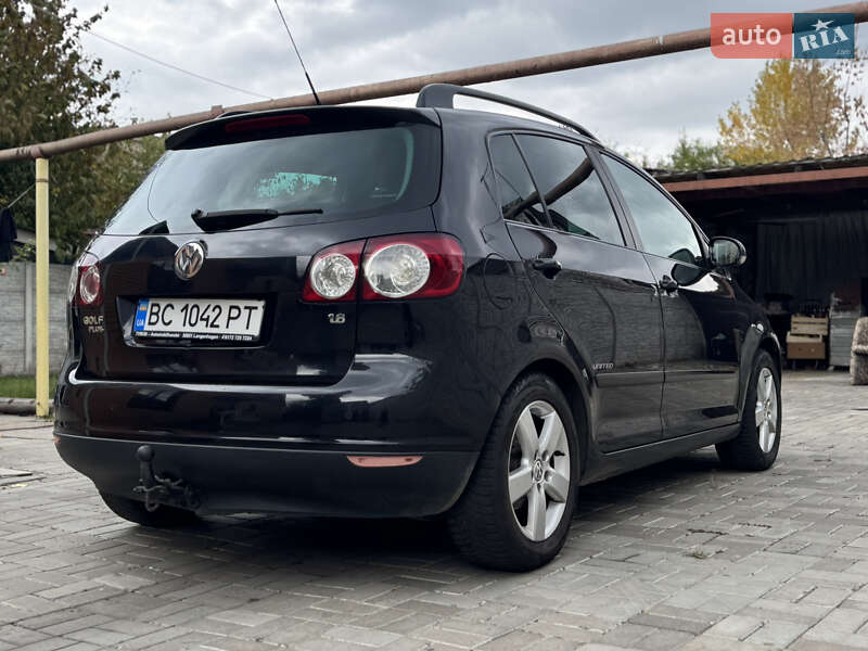 Хетчбек Volkswagen Golf Plus 2007 в Дніпрі