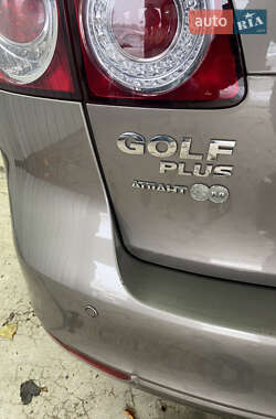 Хэтчбек Volkswagen Golf Plus 2011 в Киеве