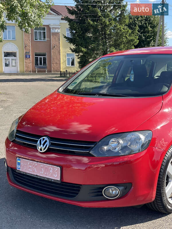 Хэтчбек Volkswagen Golf Plus 2011 в Владимире