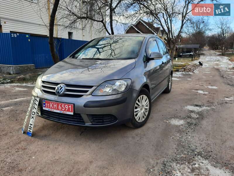 Хэтчбек Volkswagen Golf Plus 2006 в Полтаве