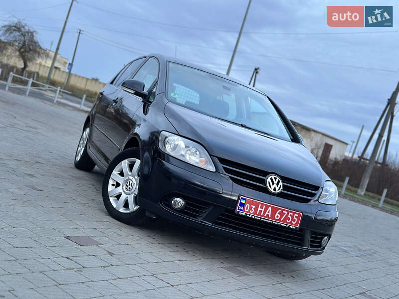 Хэтчбек Volkswagen Golf Plus 2007 в Владимире