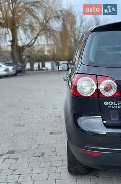 Хэтчбек Volkswagen Golf Plus 2007 в Владимире