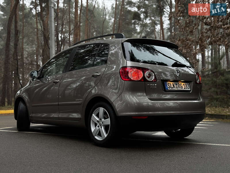 Хэтчбек Volkswagen Golf Plus 2008 в Белогородке