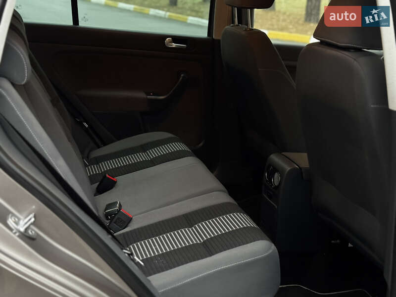 Хэтчбек Volkswagen Golf Plus 2008 в Белогородке