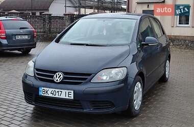 Хэтчбек Volkswagen Golf Plus 2005 в Сарнах