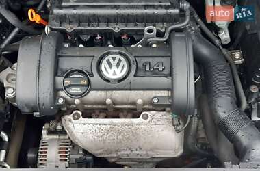 Хэтчбек Volkswagen Golf Plus 2008 в 