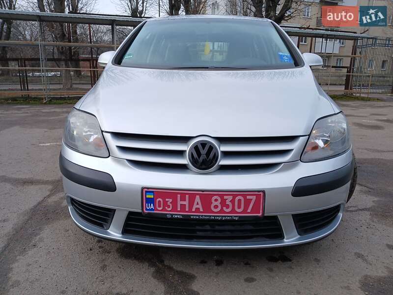 Хэтчбек Volkswagen Golf Plus 2006 в 