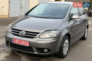 Хетчбек Volkswagen Golf Plus 2008 в Рівному