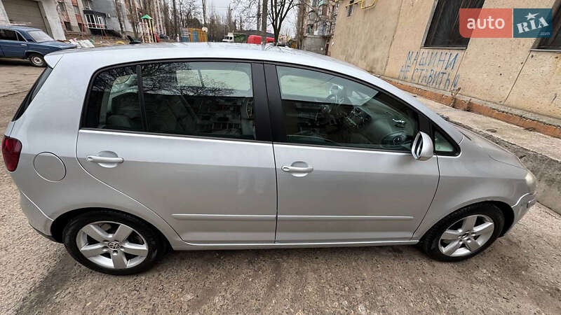 Хэтчбек Volkswagen Golf Plus 2006 в Киеве