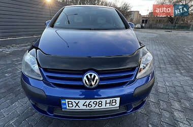 Хэтчбек Volkswagen Golf Plus 2005 в 