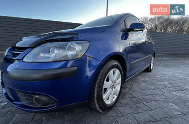 Хэтчбек Volkswagen Golf Plus 2005 в 