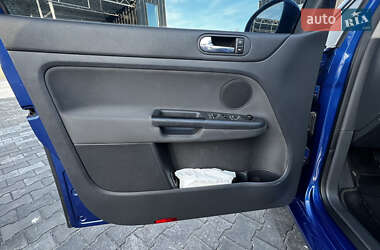 Хэтчбек Volkswagen Golf Plus 2005 в 