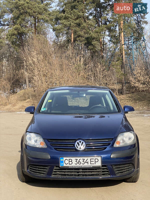 Хетчбек Volkswagen Golf Plus 2005 в 