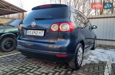 Хетчбек Volkswagen Golf Plus 2005 в 