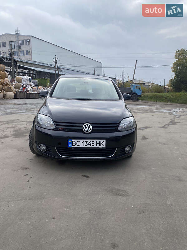 Хэтчбек Volkswagen Golf Plus 2012 в 